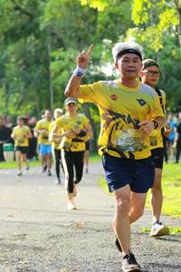BIB: 164, 085
                            <button type="button" onclick="openModal(5123562)" class="btn btn-primary btn-sm float-right btn-popup" data-toggle="modal" data-target=".modal-high-quality">
                        <i class="fas fa-shopping-cart"></i> Add to Cart
                    </button>
                                            <button type="button" onclick="isThisMe(5123562, true)" class="btn btn-success btn-sm float-right btn-popup btn-isme hidden" data-toggle="tooltip" data-placement="bottom" title="นี่คือรูปของคุณใช่ไหม คลิกที่นี่เพื่อเอาเข้าอัลบั้ม">
                        <i class="fas fa-plus"></i> Add to album
                    </button>
                    <button type="button" onclick="isThisMe(5123562, false)" class="btn btn-warning btn-sm float-right btn-popup btn-isnotme hidden">
                        <i class="fas fa-ban"></i> Remove from album
                    </button>